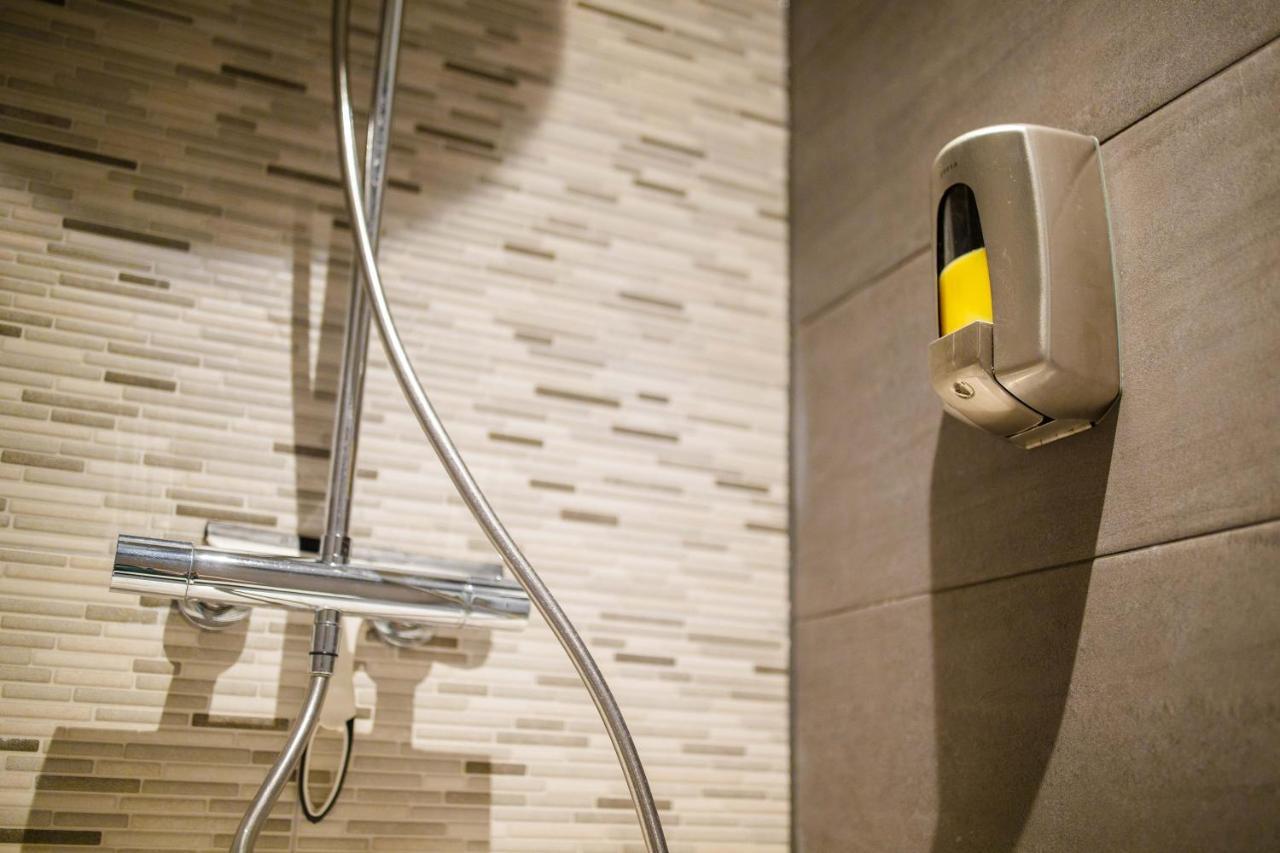 Trendy Design 55M2 Apartment With Balcony - Db6B دين بوس المظهر الخارجي الصورة